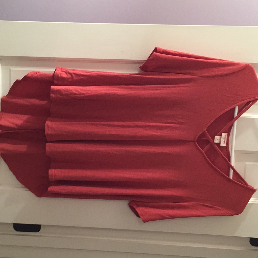 short sleeve shirt